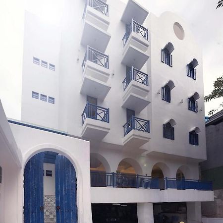 Little Mykonos Hotel Bandung Bagian luar foto