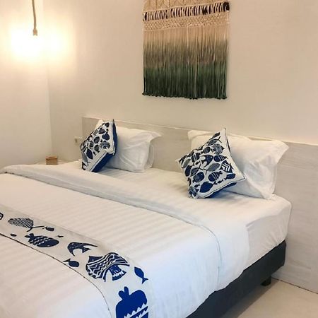 Little Mykonos Hotel Bandung Bagian luar foto