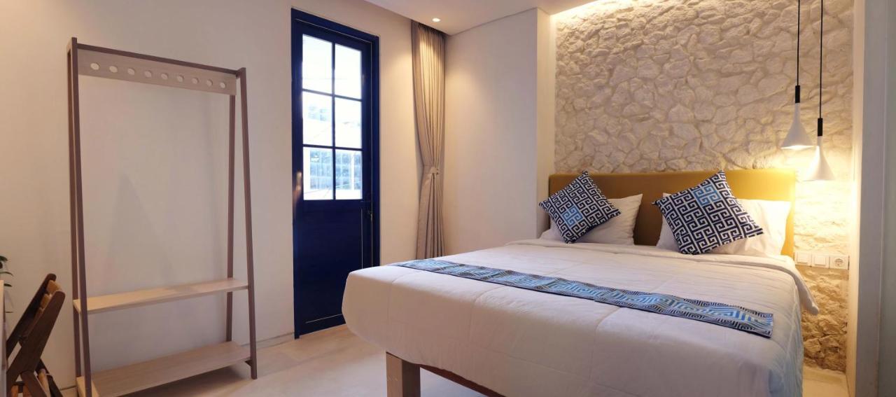 Little Mykonos Hotel Bandung Bagian luar foto